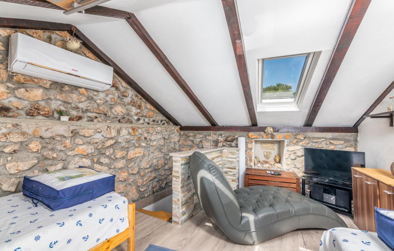 Stone House Knez Vrbnik Exterior foto
